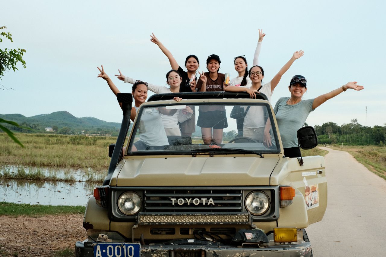 Local guide with tourists